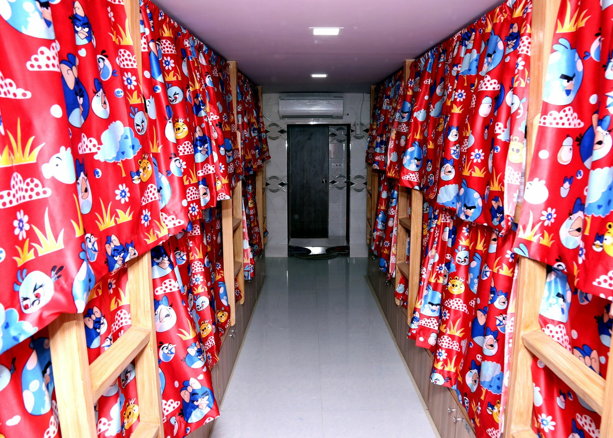 Delta Dormitory ムンバイ エクステリア 写真